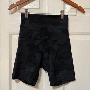 Lululemon align super high rise short size 4 euc